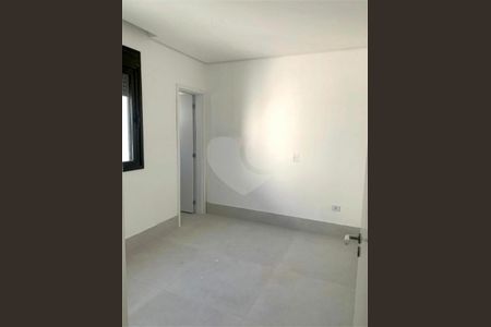 Casa à venda com 3 quartos, 194m² em Vila Pires, Santo André