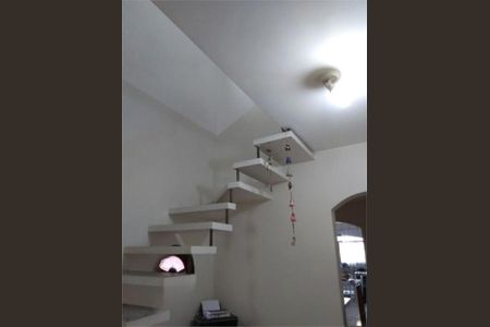 Casa à venda com 3 quartos, 246m² em Vila Lucinda, Santo André