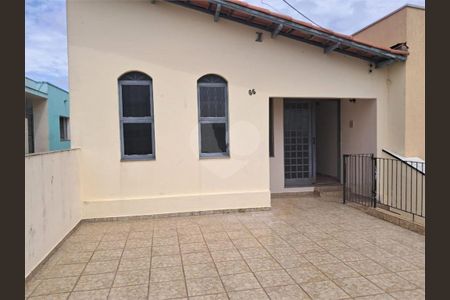 Casa à venda com 211m², 2 quartos e 2 vagas