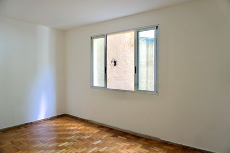 Apartamento à venda com 90m², 3 quartos e 1 vaga Apartamento à venda com 90m², 3 quartos e 1 vagaSala de TV