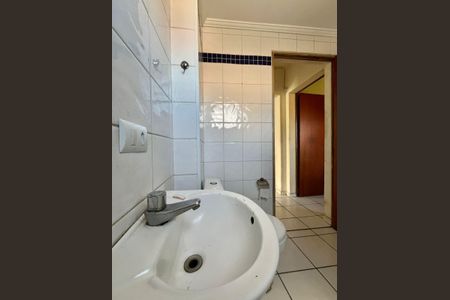 Apartamento para alugar com 70m², 2 quartos e 1 vaga Apartamento para alugar com 70m², 2 quartos e 1 vagaBanheiro