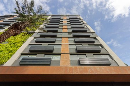 Studio para alugar com 27m², 1 quarto e 1 vaga Studio para alugar com 27m², 1 quarto e 1 vagaFachada