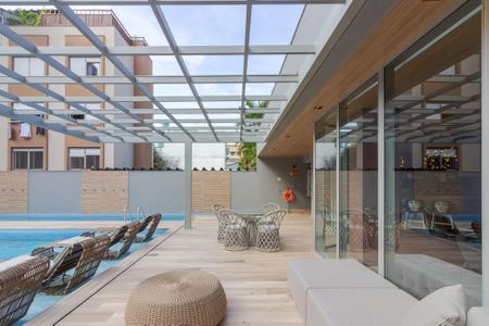 Studio para alugar com 27m², 1 quarto e 1 vaga Studio para alugar com 27m², 1 quarto e 1 vagaÁrea comum - Piscina