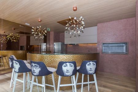 Studio para alugar com 27m², 1 quarto e 1 vaga Studio para alugar com 27m², 1 quarto e 1 vagaÁrea comum - Salão de festas