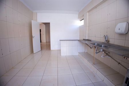 Casa para alugar com 308m², 3 quartos e 3 vagas Casa para alugar com 308m², 3 quartos e 3 vagasCozinha