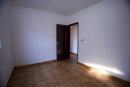 Casa para alugar com 308m², 3 quartos e 3 vagas Casa para alugar com 308m², 3 quartos e 3 vagasQuarto 2