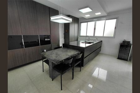 Apartamento à venda com 157m², 4 quartos e 3 vagas
