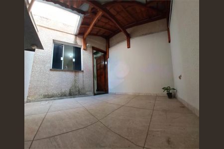 Casa à venda com 3 quartos, 100m² em Jardim Eliane, São Paulo