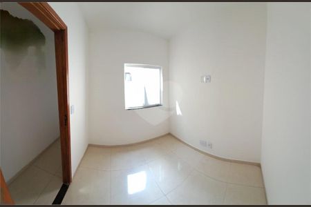 Casa à venda com 3 quartos, 100m² em Jardim Eliane, São Paulo