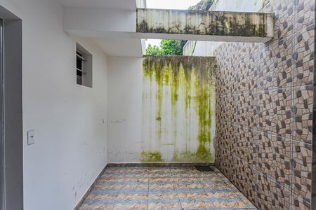Casa para alugar com 35m², 1 quarto e sem vagaQuintal
