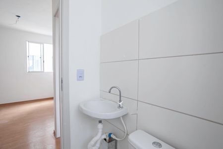 Apartamento para alugar com 46m², 2 quartos e 1 vagaBanheiro social 
