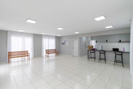 Apartamento para alugar com 46m², 2 quartos e 1 vagaÁrea comum - Salão de festas