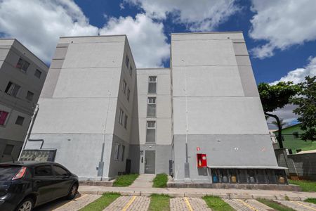 Apartamento para alugar com 46m², 2 quartos e 1 vagaFachada do bloco