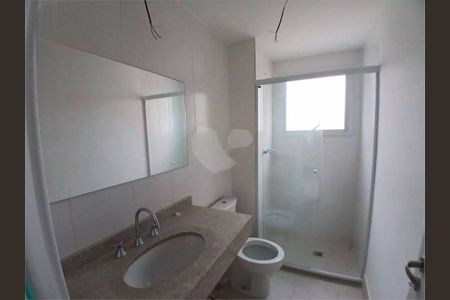 Apartamento à venda com 64m², 2 quartos e 1 vaga