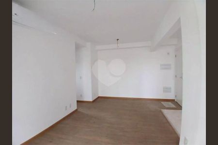 Apartamento à venda com 64m², 2 quartos e 1 vaga