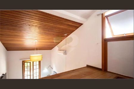 Casa à venda com 4 quartos, 507m² em Bela Aliança, São Paulo