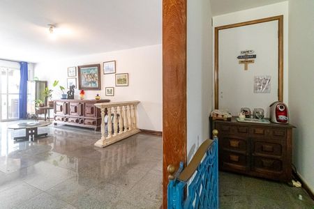 Apartamento à venda com 256m², 5 quartos e 2 vagas Apartamento à venda com 256m², 5 quartos e 2 vagasSala