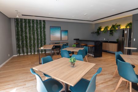 Apartamento para alugar com 37m², 2 quartos e sem vagaÁrea comum - Salão de festas