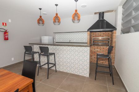 Apartamento para alugar com 37m², 2 quartos e sem vagaÁrea comum - Churrasqueira