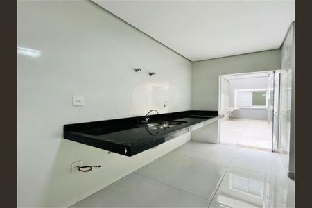 Apartamento à venda com 2 quartos, 60m² em Utinga, Santo André
