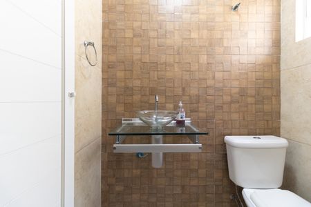 Casa à venda com 200m², 3 quartos e 2 vagas Casa à venda com 200m², 3 quartos e 2 vagasLavabo