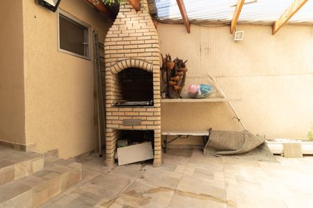 Casa à venda com 200m², 3 quartos e 2 vagas Casa à venda com 200m², 3 quartos e 2 vagasChurrasqueira