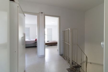 Casa à venda com 200m², 3 quartos e 2 vagas Casa à venda com 200m², 3 quartos e 2 vagasCorredor