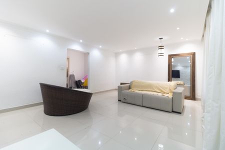 Sala de casa à venda com 3 quartos, 200m² em Jardim da Saúde, São Paulo