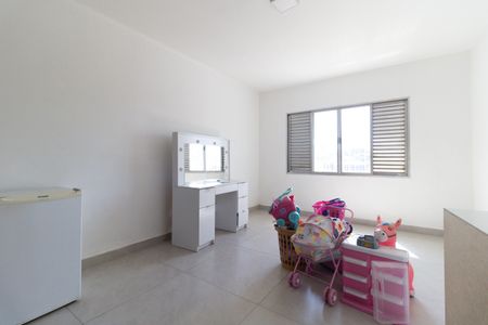 Casa à venda com 200m², 3 quartos e 2 vagas Casa à venda com 200m², 3 quartos e 2 vagasQuarto 3