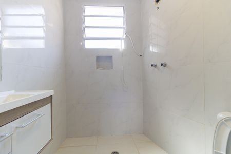 Casa à venda com 200m², 3 quartos e 2 vagas Casa à venda com 200m², 3 quartos e 2 vagasBanheiro da Suíte