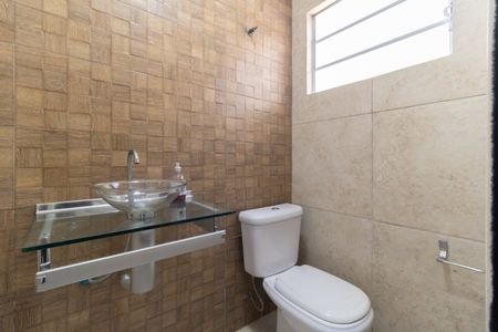 Casa à venda com 200m², 3 quartos e 2 vagas Casa à venda com 200m², 3 quartos e 2 vagasLavabo