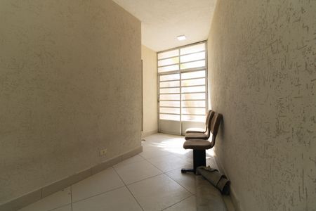 Casa à venda com 200m², 3 quartos e 2 vagas Casa à venda com 200m², 3 quartos e 2 vagasEntrada