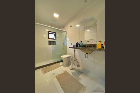 Casa de condomínio à venda com 738m², 4 quartos e 6 vagasFoto 03