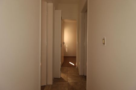 Casa para alugar com 140m², 3 quartos e 2 vagasCorredor