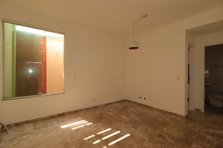 Casa para alugar com 140m², 3 quartos e 2 vagasSala