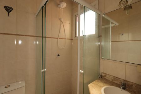 Casa para alugar com 140m², 3 quartos e 2 vagasBanheiro Social