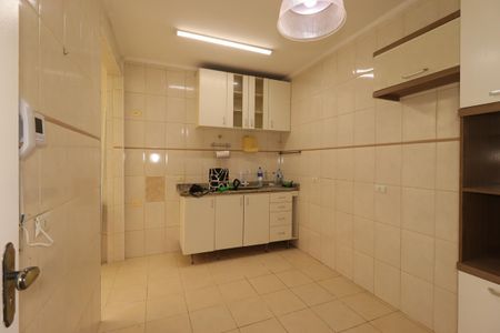 Casa para alugar com 140m², 3 quartos e 2 vagasCozinha