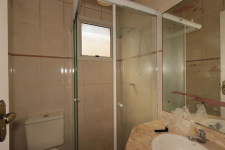 Casa para alugar com 140m², 3 quartos e 2 vagasBanheiro da Suíte