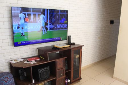Casa para alugar com 125m², 2 quartos e 1 vaga Casa para alugar com 125m², 2 quartos e 1 vagaSala