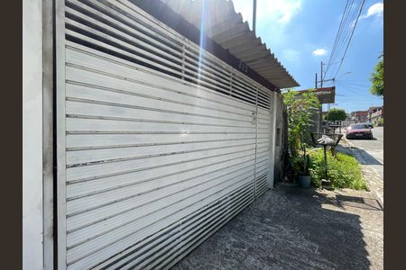 Casa para alugar com 125m², 2 quartos e 1 vaga Casa para alugar com 125m², 2 quartos e 1 vagaFachada