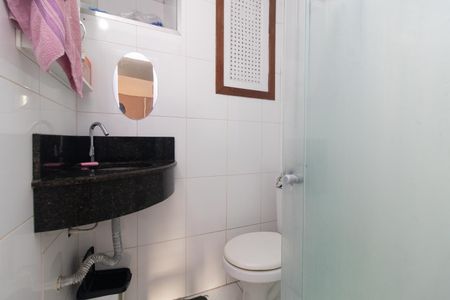 Banheiro de apartamento para alugar com 1 quarto, 23m² em Centro Histórico, Porto Alegre