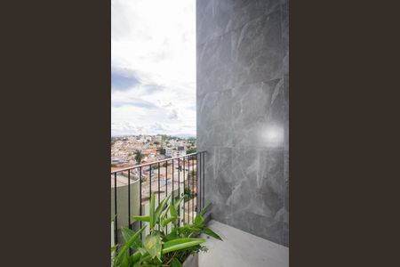 Studio para alugar com 35m², 1 quarto e 1 vaga Studio para alugar com 35m², 1 quarto e 1 vagaVaranda