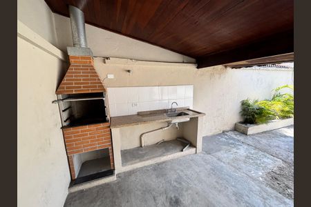 Apartamento para alugar com 37m², 2 quartos e 1 vagaÁrea comum - Churrasqueira