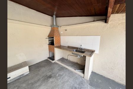 Apartamento para alugar com 37m², 2 quartos e 1 vagaÁrea comum - Churrasqueira