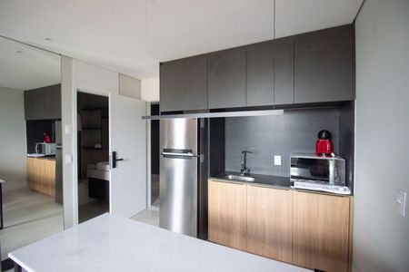 Studio para alugar com 35m², 1 quarto e 1 vaga Studio para alugar com 35m², 1 quarto e 1 vagaCozinha