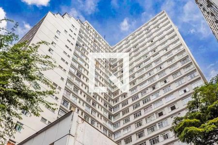 Apartamento à venda com 32m², 1 quarto e sem vaga Apartamento à venda com 32m², 1 quarto e sem vagaFachada