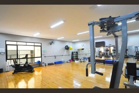 Apartamento à venda com 200m², 3 quartos e 4 vagas Apartamento à venda com 200m², 3 quartos e 4 vagasAcademia