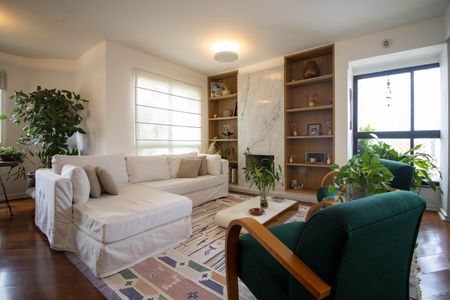 Apartamento à venda com 200m², 3 quartos e 4 vagas Apartamento à venda com 200m², 3 quartos e 4 vagasSala