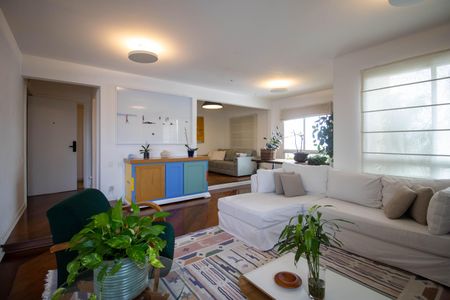 Apartamento à venda com 200m², 3 quartos e 4 vagas Apartamento à venda com 200m², 3 quartos e 4 vagasSala