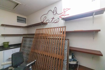 Casa para alugar com 500m², 4 quartos e 6 vagas Casa para alugar com 500m², 4 quartos e 6 vagasDespensa